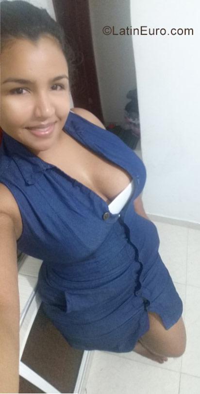 Date this charming Colombia girl Nered from Barranquilla CO21588
