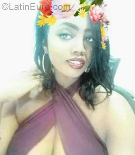 Date this passionate Dominican Republic girl Andreina from Hato de Mayor DO28943