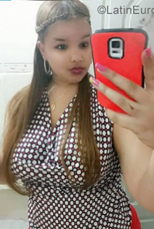 Date this passionate Dominican Republic girl Mayreny from San Francisco De Macoris DO29042