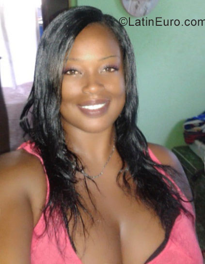 Date this athletic Jamaica girl Leonie from Mandeville JM2456