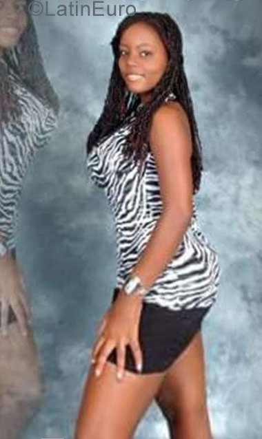 Date this gorgeous Dominican Republic girl Alex from Santo Domingo DO29256