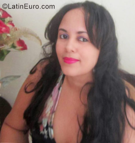 Date this attractive Dominican Republic girl Patricia from Santiago DO29283