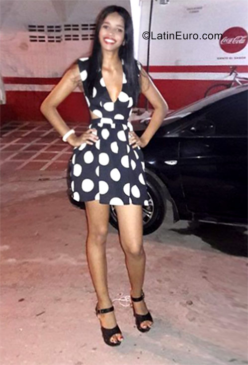 Date this pretty Colombia girl Kelly from Barranquilla CO23314