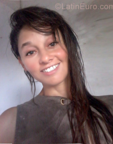 Date this good-looking Brazil girl Yara from Itupiranga BR10137