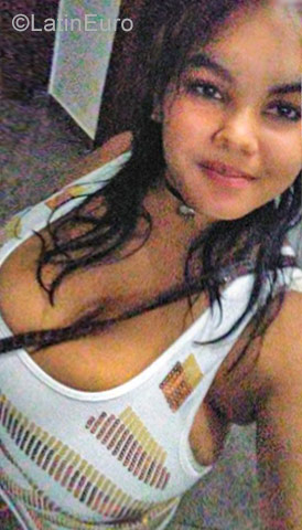 Date this voluptuous Dominican Republic girl Marian from Santiago DO29619