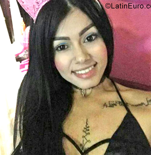 Date this stunning Colombia girl Paola from Medellin CO22080