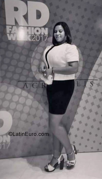 Date this good-looking Dominican Republic girl Jlissette from Santo Domingo DO29813