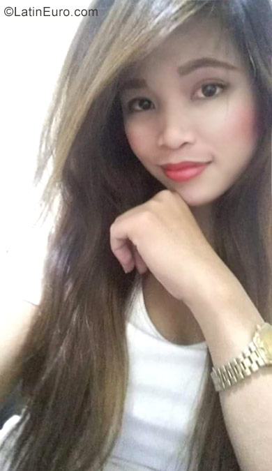 Date this charming Philippines girl Jen from Manila PH975
