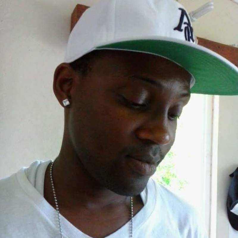 Date this sultry Jamaica man Greenapple from Miami JM2486
