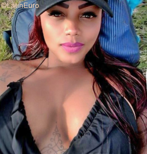 Date this stunning Colombia girl Irene from Cali CO22145
