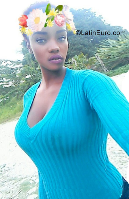 Date this lovely Jamaica girl Neiki from Kingston JM2505