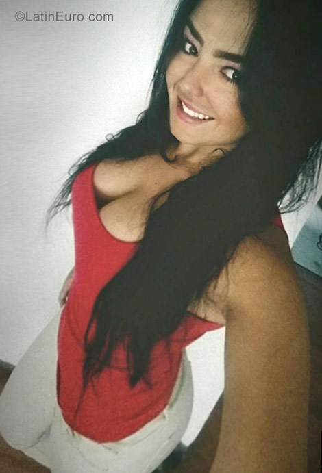 Date this charming Colombia girl Alejandra from Ibague CO22264