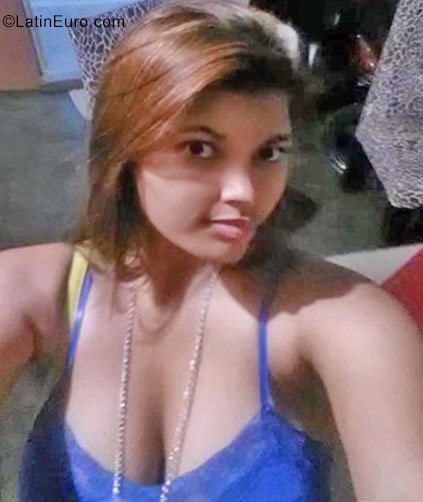 Date this good-looking Dominican Republic girl Rosa Perez from Santo Domingo DO30256