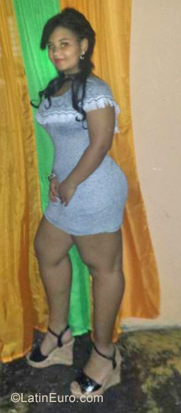 Date this pretty Dominican Republic girl Anelis from Santiago DO30280