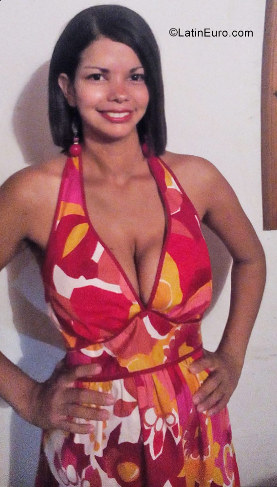 Date this attractive Venezuela girl Mari from Cumana VE959