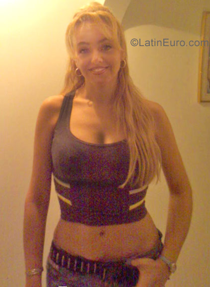 Date this cute Colombia girl Mari from Medellin CO22482