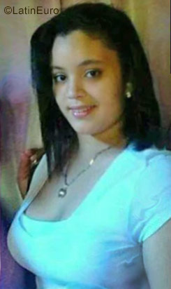 Date this exotic Dominican Republic girl Jalenny from Santo Domingo DO30502