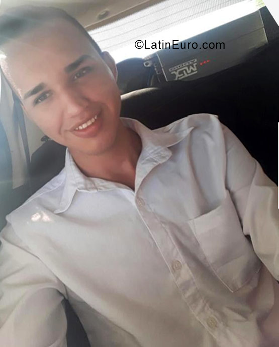Date this delightful Colombia man Robinsen from Barranquilla CO22612