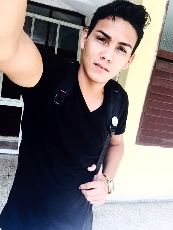 Date this attractive Cuba man Humberto Saladr from Camagüey CU163