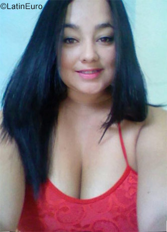 Date this good-looking Colombia girl Cristina from Medellin CO22782