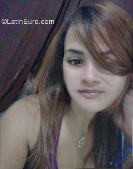 Date this beautiful Dominican Republic girl Suleica from Santiago DO30796