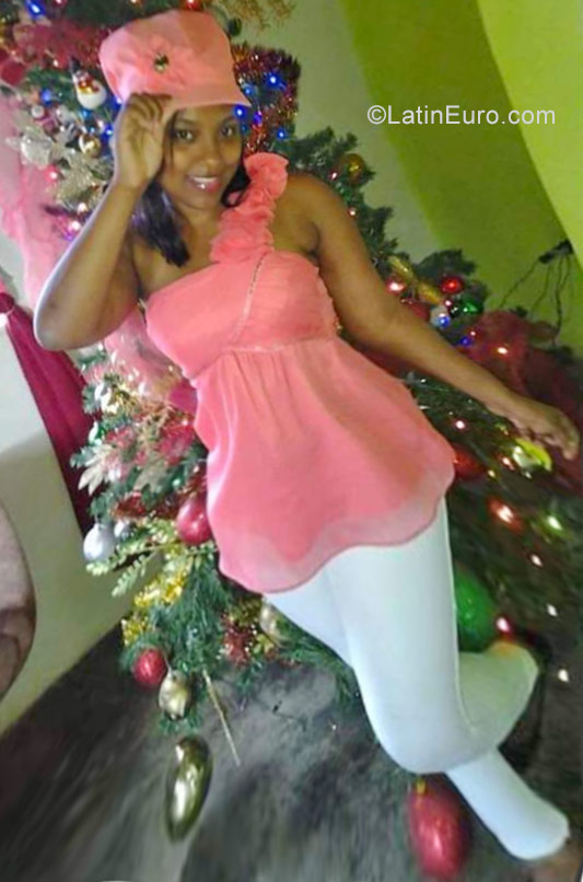 Date this tall Dominican Republic girl Aurelia from Santiago DO30797