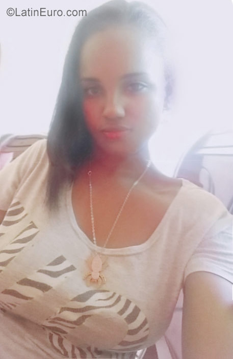 Date this lovely Dominican Republic girl Noelis from Puerto Plata DO30906