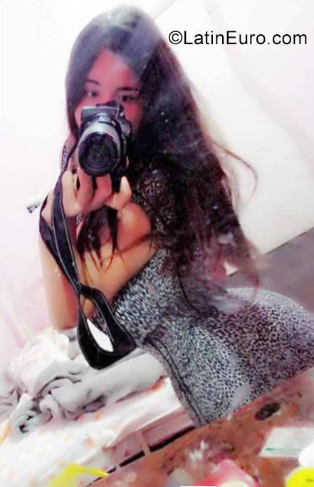 Date this stunning Colombia girl Brenda from Bogota CO22906