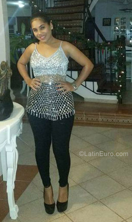 Date this cute Dominican Republic girl Greyy from Santo Domingo DO30962