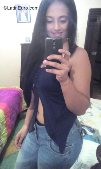Date this sultry Colombia girl Yuliana from Medellin CO23036