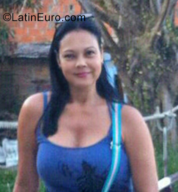 Date this exotic Colombia girl Yaneth from Medellin CO23065