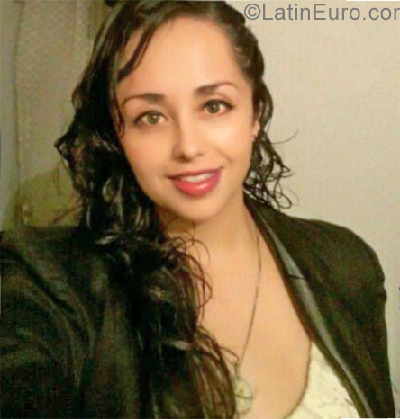 Date this hot Colombia girl Angel from Bogota CO23111