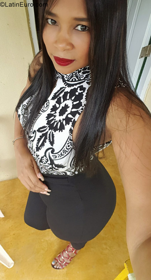Date this charming Dominican Republic girl Margarita from Santiago DO31263