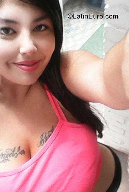 Date this lovely Colombia girl Sharon from Bogota CO23180