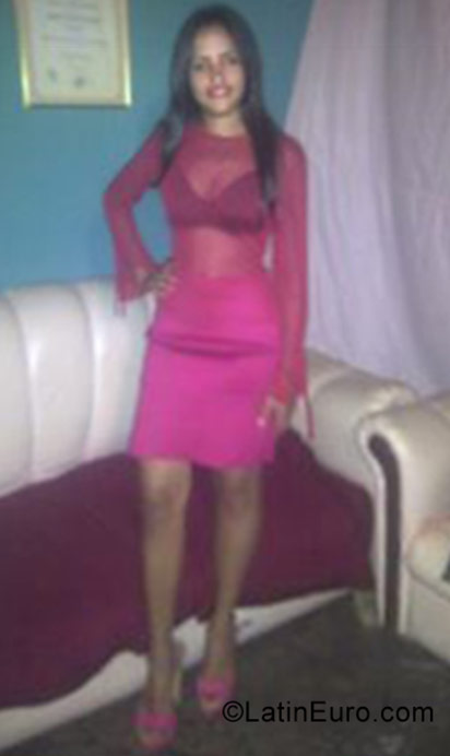 Date this stunning Venezuela girl Rosa from Cabimas VE1356