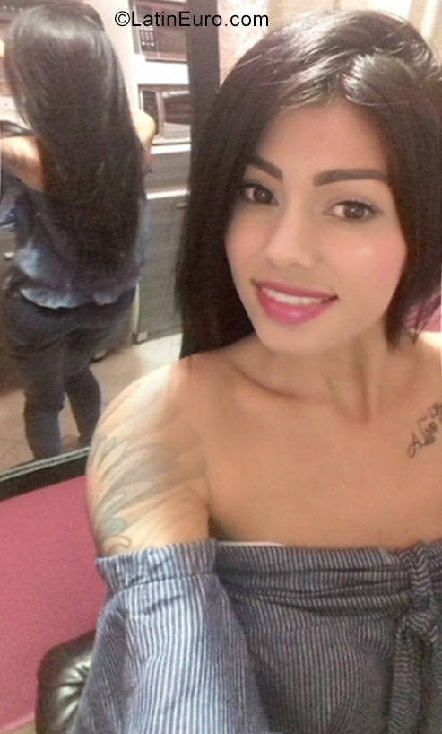 Date this fun Colombia girl Leidi paola from Medellin CO23454