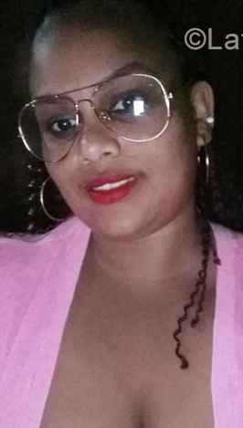 Date this voluptuous Dominican Republic girl Naty from Santo Domingo DO31817