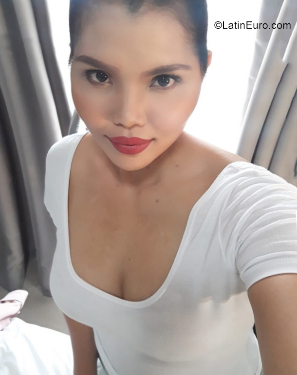 Date this hot Philippines girl Virgie from Tuguegarao PH1017