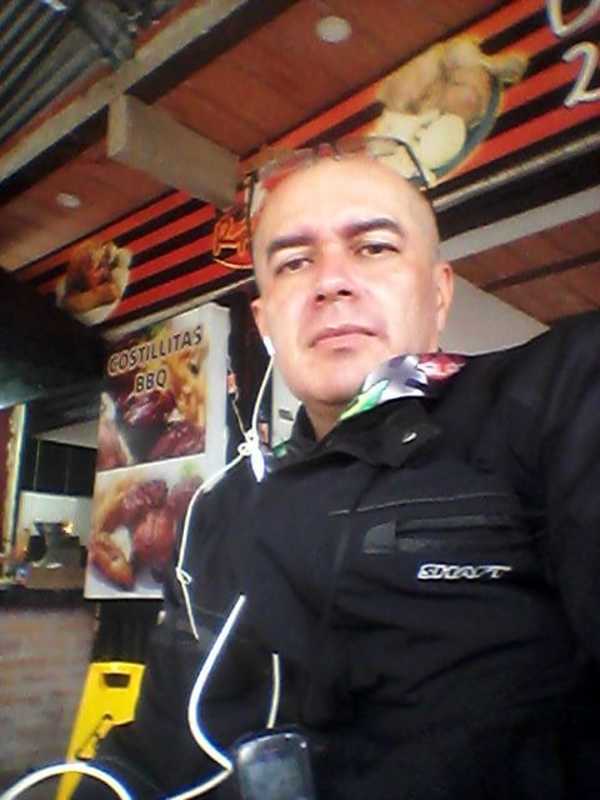 Date this good-looking Colombia man OMAR from Cucuta CO26632