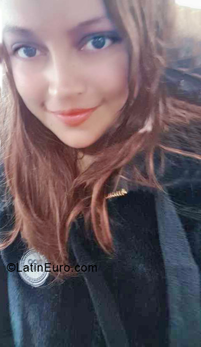 Date this happy Peru girl Sofia from Lima PE1651