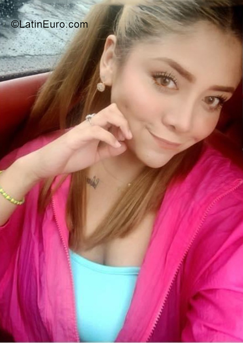 Date this sultry Mexico girl Fernanda from Mexico City MX2202