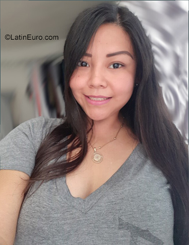 Date this georgeous Mexico girl Nancy from Queretaro MX2226