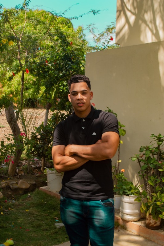 Date this young Dominican Republic man Persio from Santo Domingo DO39255