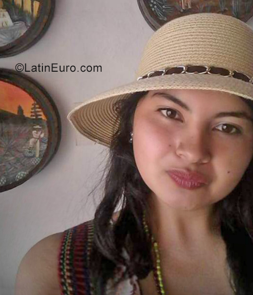 Date this sensual Mexico girl Cristina from Puebla MX2271