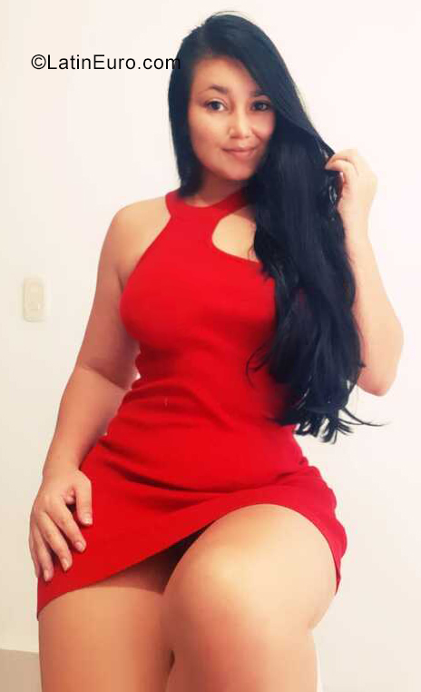 Date this good-looking Colombia girl Ana from Medellin CO31650