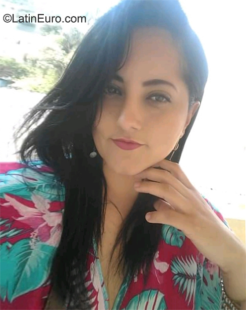 Date this gorgeous Brazil girl Claudiana from Sao Paulo BR12002