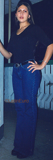 Date this tall Honduras girl Waldina from Comayagua N3879