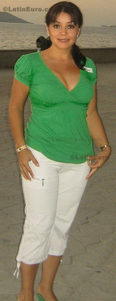 Date this hot Mexico girl Cristina from Tepic N-1104