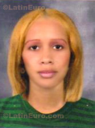 Date this hot Any Country girl Leyris from Santo Domingo N-1299