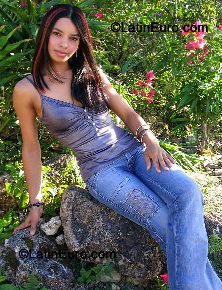Date this young Any Country girl Denis from Santo Domingo N-1518